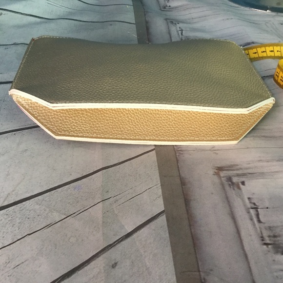 Fashion gold  clutch - Picture 5 of 5